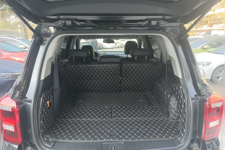 Used GAC Trumpchi GS8 2017 320T Two-Wheel Drive Luxury Smart Connectivity Version (7 Seats) Trunk