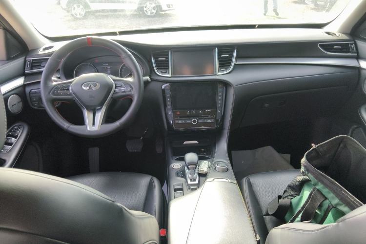 Used Infiniti QX50 2018 2.0T Four-Wheel Drive Elite Edition Center Console