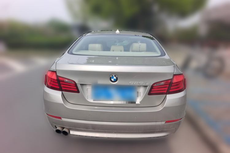 Used BMW 5 Series 2013 525Li Leading Model

