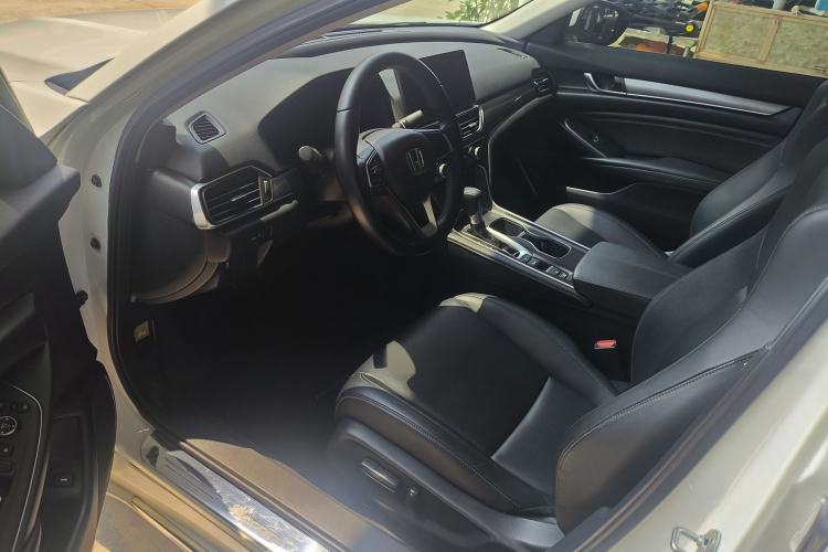Used Honda Accord 2022 260TURBO Luxury Edition Interior 5