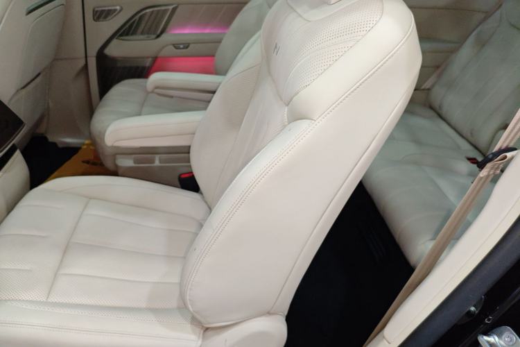 Used ONVO Luxeed L90 2025 Model—Max Six-Seater Version
