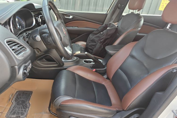 Used Fiat Viaggio 2015 1.4T Automatic Jingxiang Edition Left Front Seat