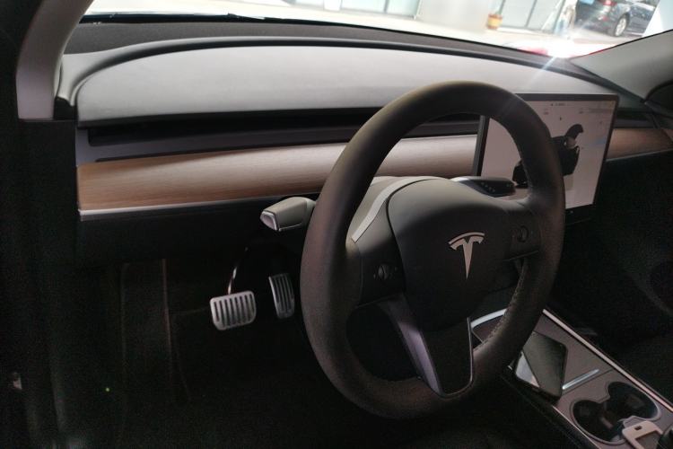 Used Tesla Model Y 2022 Rear-Wheel-Drive Version