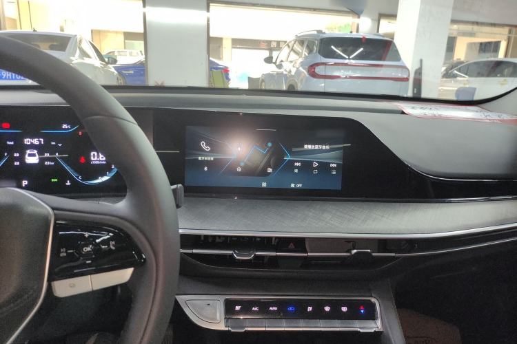 Used CHANGAN Eado 2025 PLUS 1.4T Dual-Clutch High-Energy Version Center Console