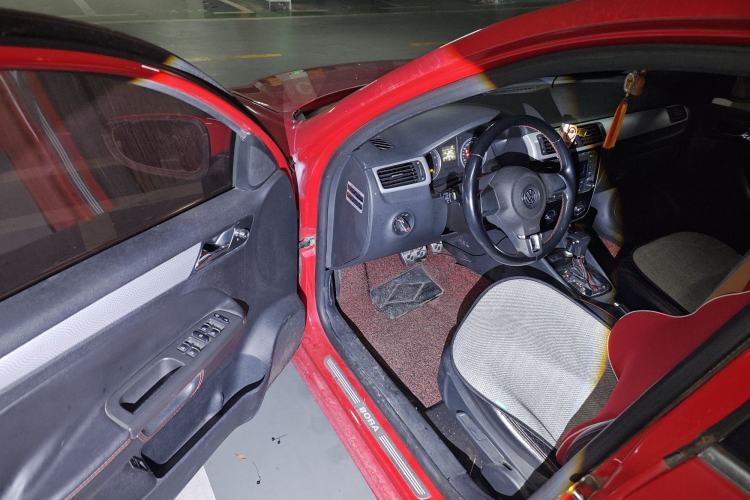 Used Volkswagen Bora 2012 1.4T Automatic Comfort Edition