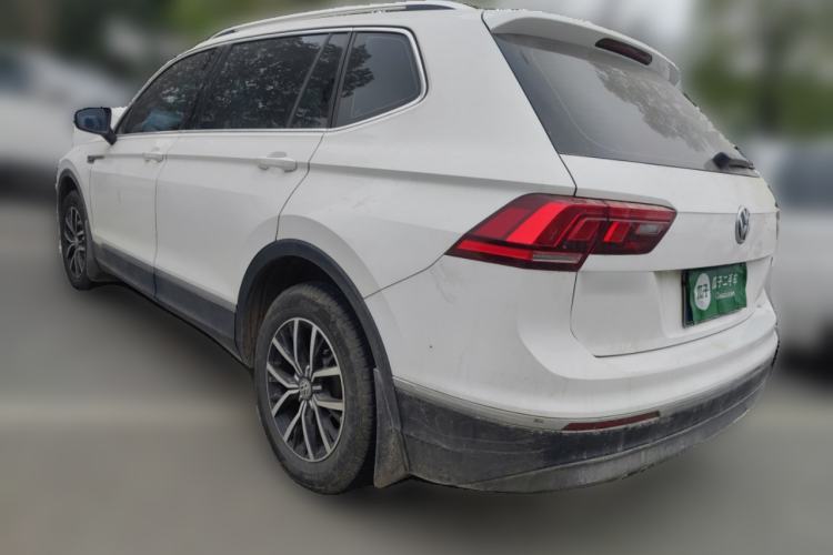 Used Volkswagen Tiguan L 2018 330TSI Automatic Two-Wheel Drive Luxury Edition Rear Left 45 Deg