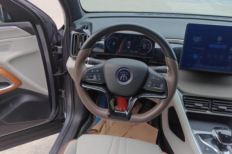 Used BYD Song Pro New Energy 2023 Champion Edition DM-i 110KM Beyond Model Steering Wheel