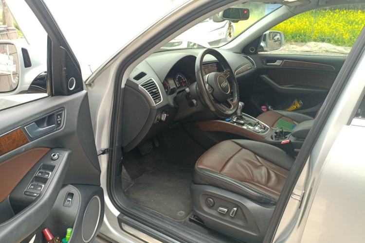 Used Audi Q5 2016 40 TFSI Comfort Model