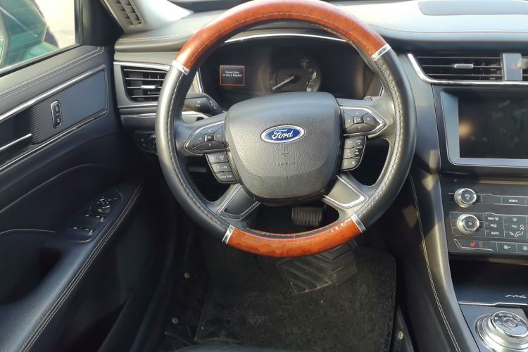Used Ford Taurus 2016 EcoBoost 180 Luxury Model