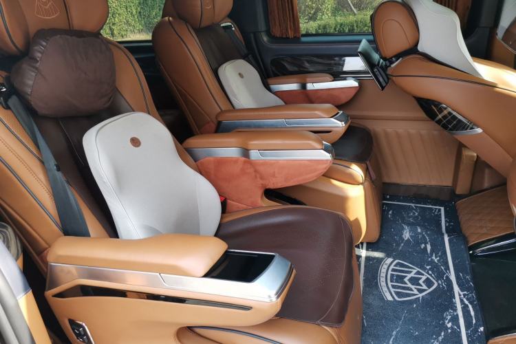 Used Mercedes-Benz Vito 2021 2.0T Elite Version 7 Seats Left Rear Seat