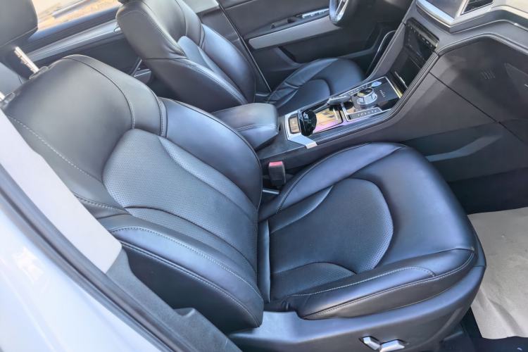 Used Zotye Domy X7 2017 Upgraded Edition 2.0T DCT Huangshan Model 7 Seats