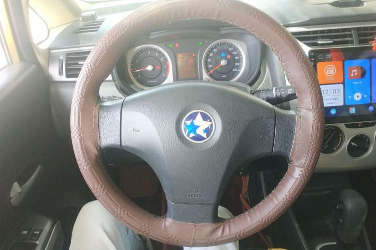 Used Venucia R50X 2013 1.6L Automatic Model