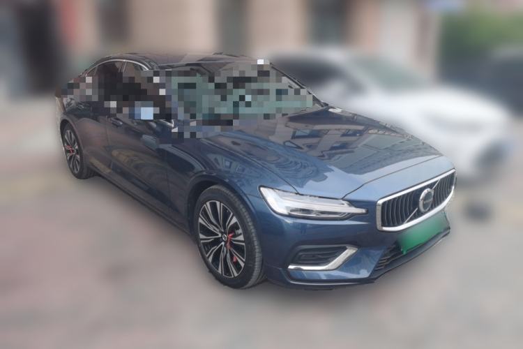 Used Volvo S60 2025 B4 Zhiyuan Luxury Edition
