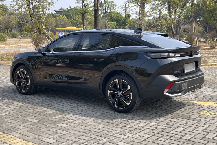 Used Peugeot 408X 2023 Gravity Edition