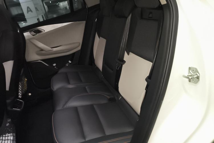 Used Lynk & Co 06 EM-P 2022 PHEV 84 km Range Pro Version