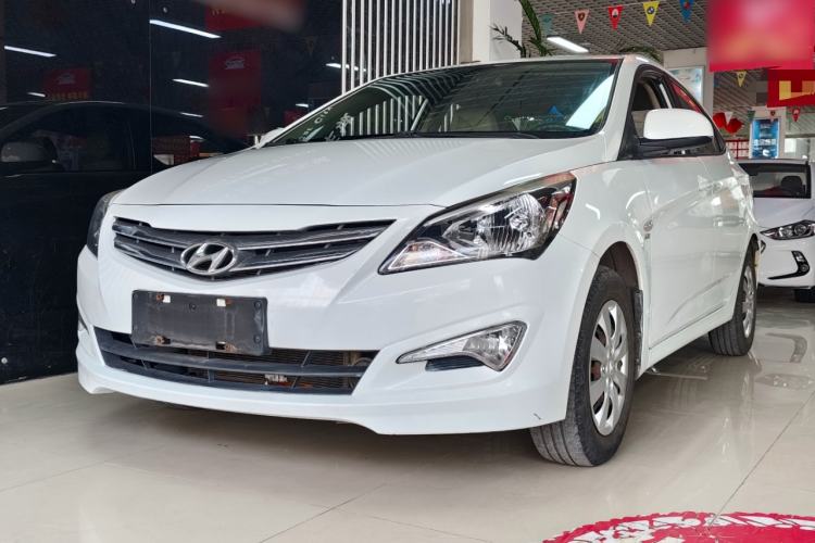 Used Hyundai Verna (older generation) 2014 1.4L Manual Smart GLS Trim