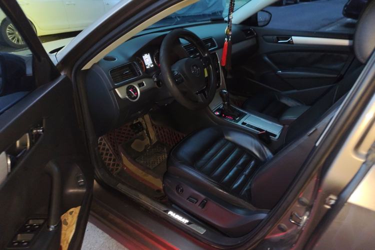 Used Volkswagen Passat 2014 2.0 TSI DSG Prestige Navigation Edition
