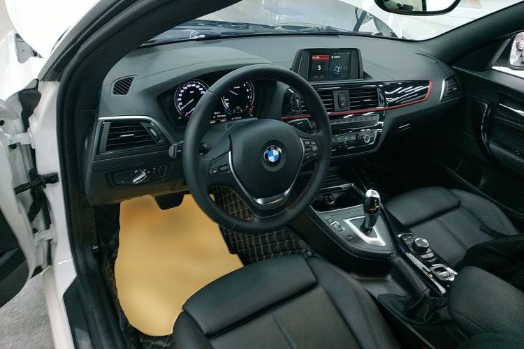 Used BMW 2 Series (Import) 2018 220i Convertible Coupe Sports Design Package
