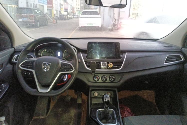 Used Baojun 730 2021 1.5L Manual Fashion Version 7 Seats