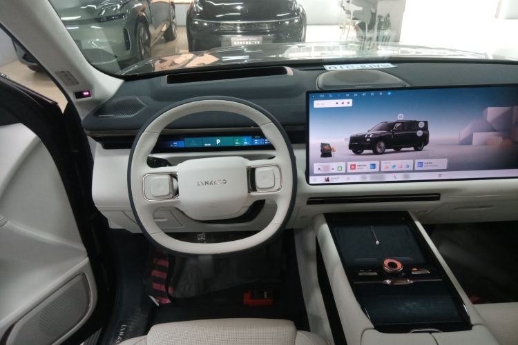 Used Lynk & Co 900 2025 2.0T Exploration Edition
