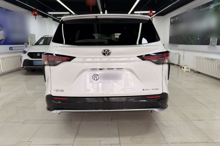 Used Toyota Granvia 2024 2.5L Hybrid Prestige PLUS Four-Wheel Drive Version
