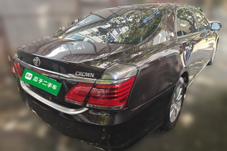 Used Toyota Crown 2012 2.5L Royal Leather Edition