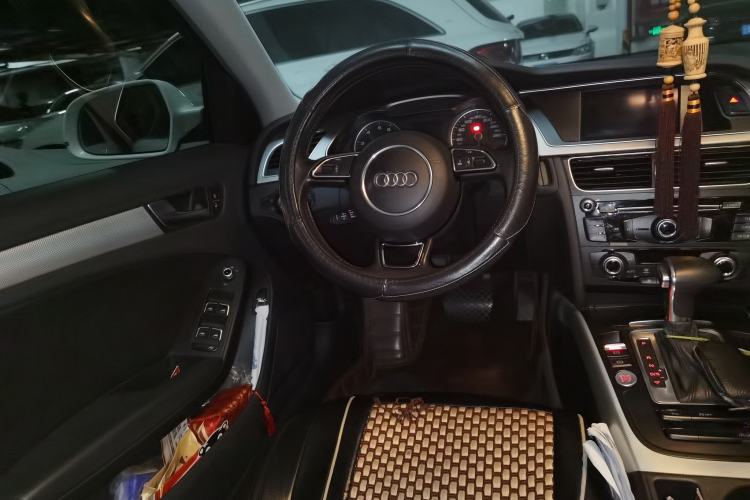 Used Audi A4L 2016 35 TFSI Collector's Edition Automatic Standard Model
