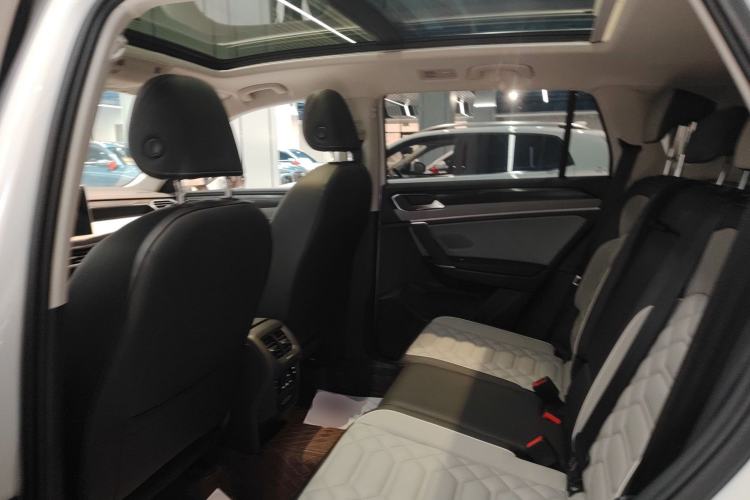 Used Volkswagen Tayron 2024 330TSI Two-Wheel Drive Luxury Plus Advanced Version