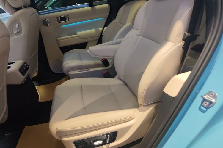 Used Li Auto L8 2025 Ultra Smart Refreshed Edition Left Rear Seat