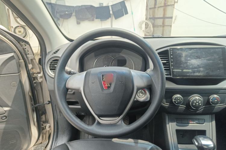 Used Roewe 350 2015 1.5L Automatic Luxury Sunroof Edition
