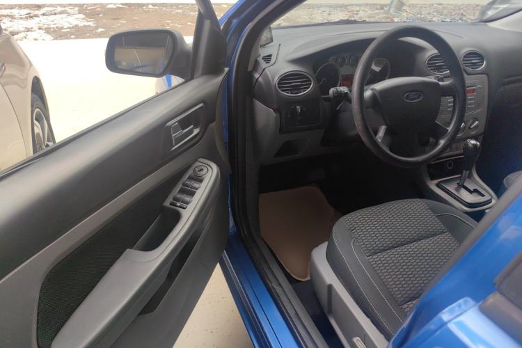 Used Ford Focus 2013 Hatchback Classic 1.8L Automatic Base Model Driver Seat