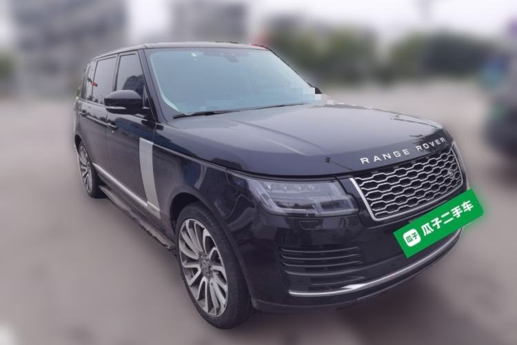 Used Land Rover Range 2022 3.0 L6 400 PS Classic Extended Version
