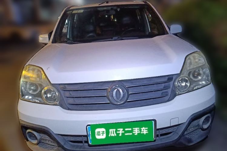 Used Dongfeng Fengdu MX6 2015 2.0L Manual Two-Wheel Drive Navigation Edition
