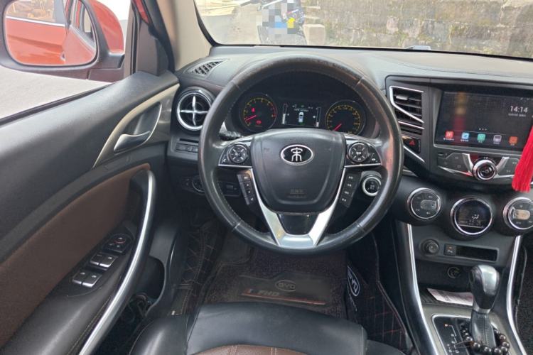 Used BYD Song 2016 Gaishi Edition 1.5TID Automatic Luxury Model
