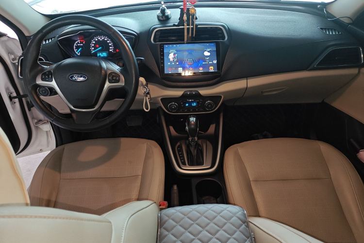 Used Ford Escort 2015 1.5L Automatic Fashion Model
