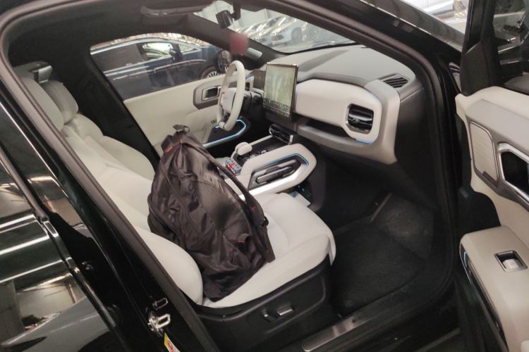 Used Formula Leopard Titanium 3 2025 501KM All-Wheel Drive Intelligent Driving Ultra Version