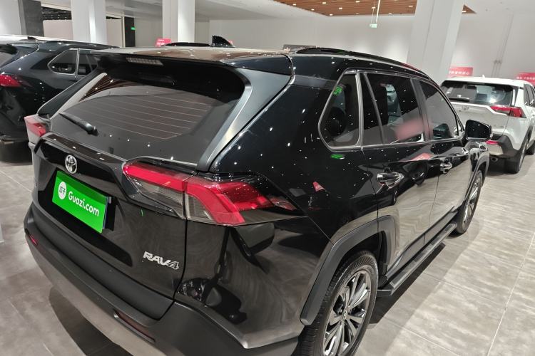 Used Toyota RAV4 2023 2.0L CVT Two-Wheel Drive Fashion Plus Edition