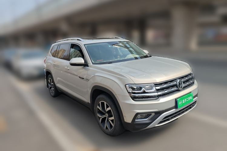 Used Volkswagen Teramont 2017 380TSI Four-Wheel Drive Luxury Edition Front Right 45 Deg