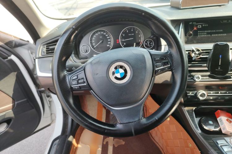 Used BMW 5 Series 2014 525Li Luxury Design Package