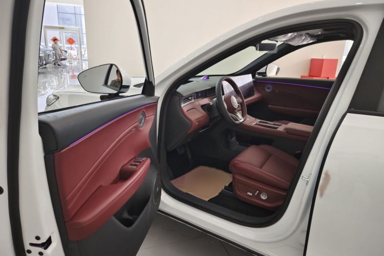 Used Hongqi HS6 PHEV 2026 240 Smart Hybrid Version Interior 3