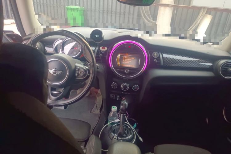 Used MINI 2014 2.0T COOPER S Fun Center Console