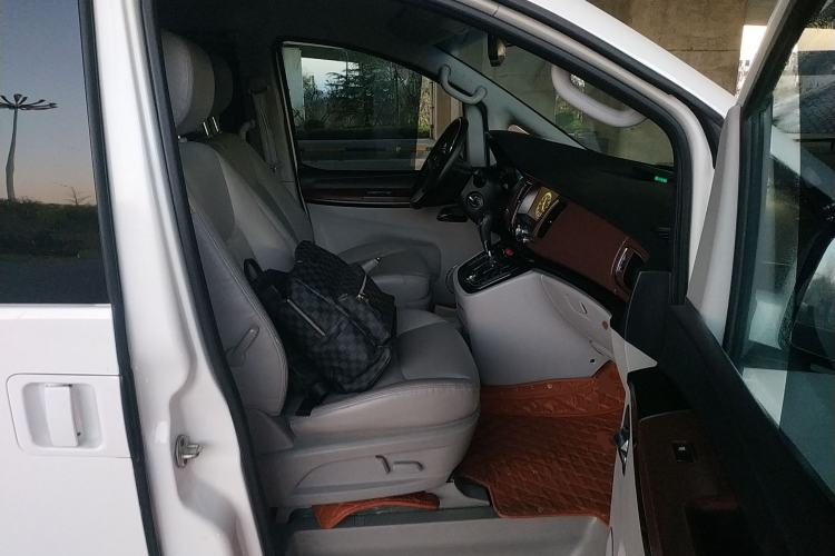 Used JAC Refine M5 2017 2.0T Gasoline Dual-Clutch Executive Version