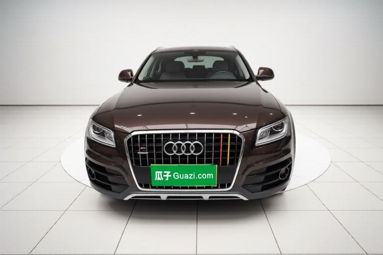 Used Audi Q5 2018 Collector's Edition 40 TFSI Technology Model