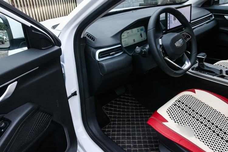 Used Geely Auto Emgrand 2026 Model 4th Generation 4 Millionth Anniversary Edition 1.5L CVT Feiyue Edition
