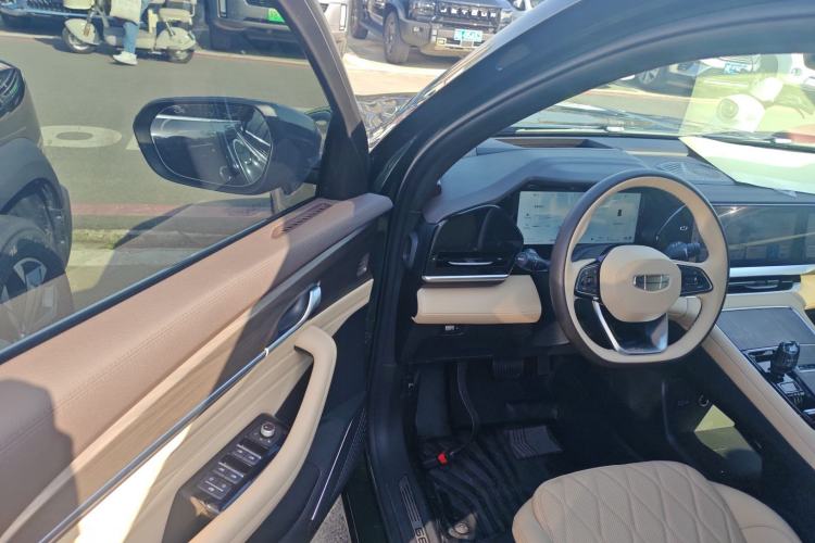 Used Geely Auto Monjaro L 2025 Dongfang Yao 2.0TD Automatic All-Wheel-Drive Wangyue Edition
