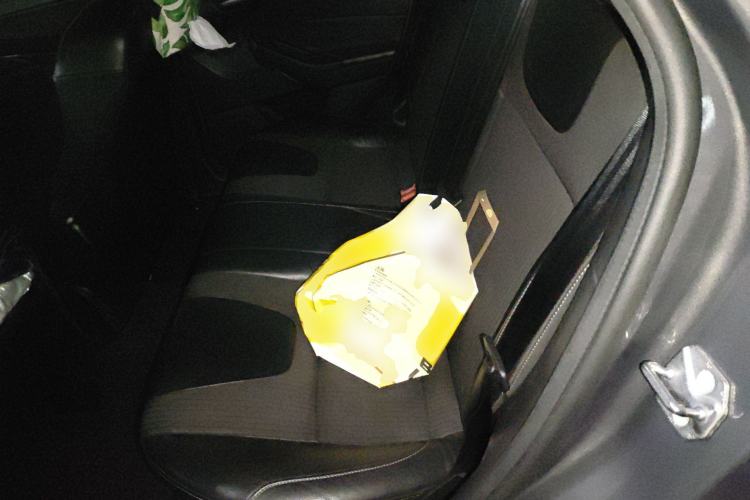 Used Ford Focus 2012 Sedan 1.6L Automatic Fashion Edition
