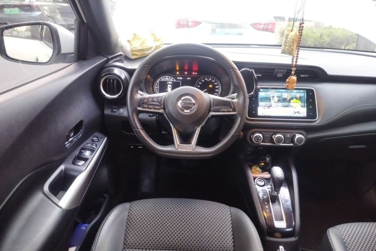 Used Nissan Kicks 2019 1.5L CVT Smart Connect Luxury Edition
