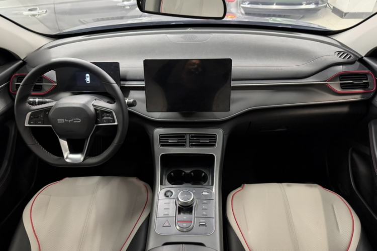 Used BYD Destroyer 05 2023 Champion Edition DM-i 55KM Luxury Model Interior 3