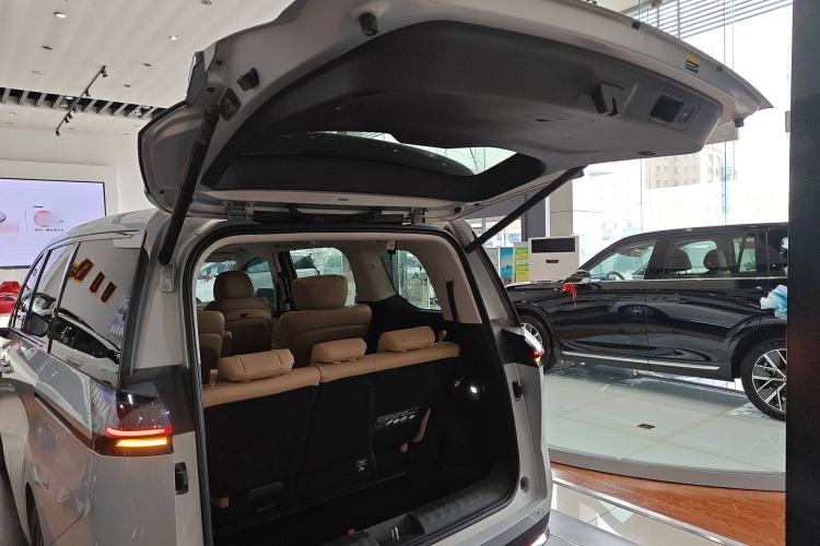 Used GAC Trumpchi E8 New Energy 2024 150km MAX+ Trunk