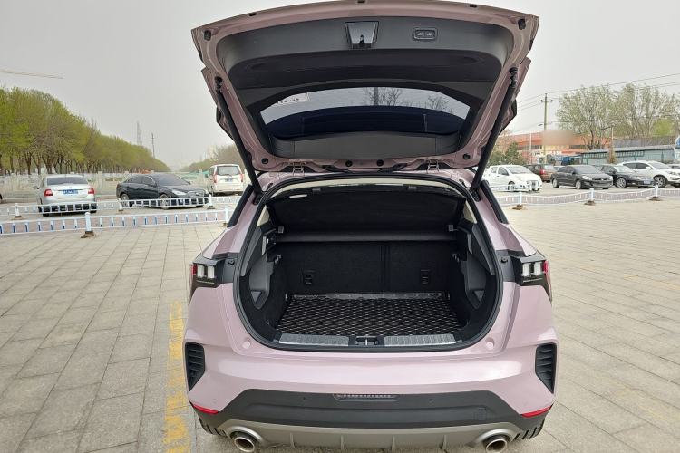 Used Lynk & Co 06 2021 1.5T Shero Pink Special Edition Trunk